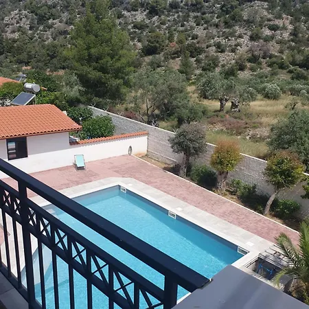 Apartment Macky Ano Almiri